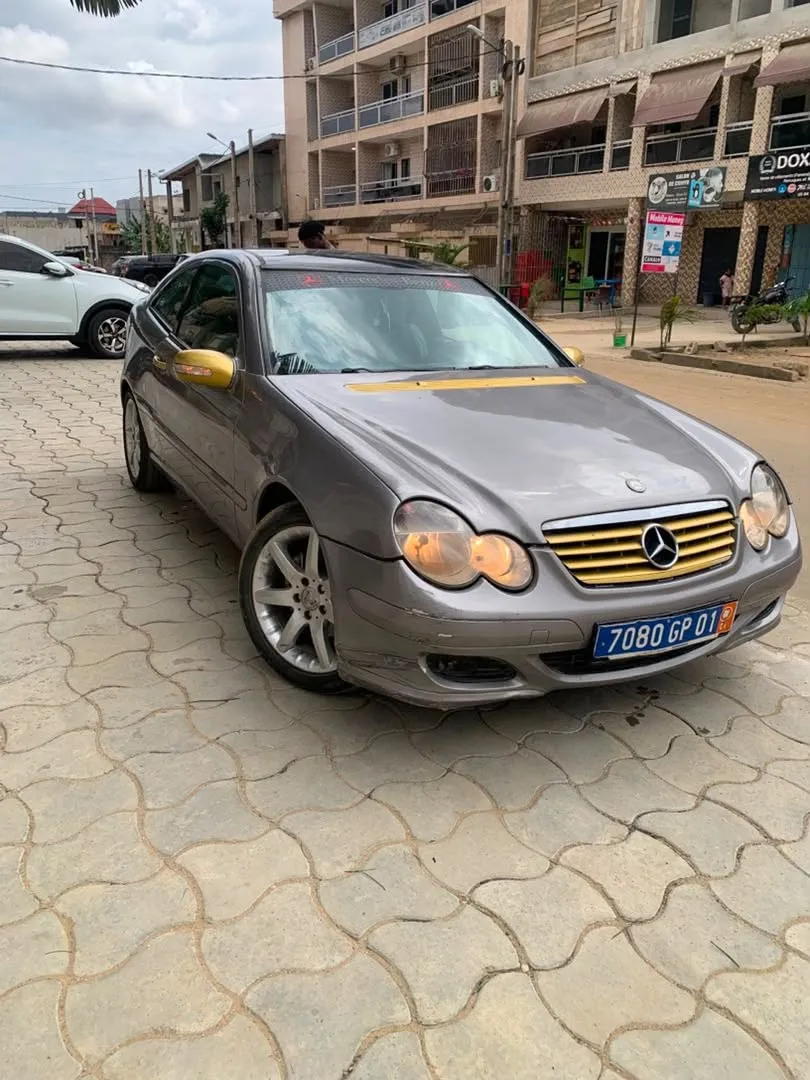 Mercedes C200 PHANTOM